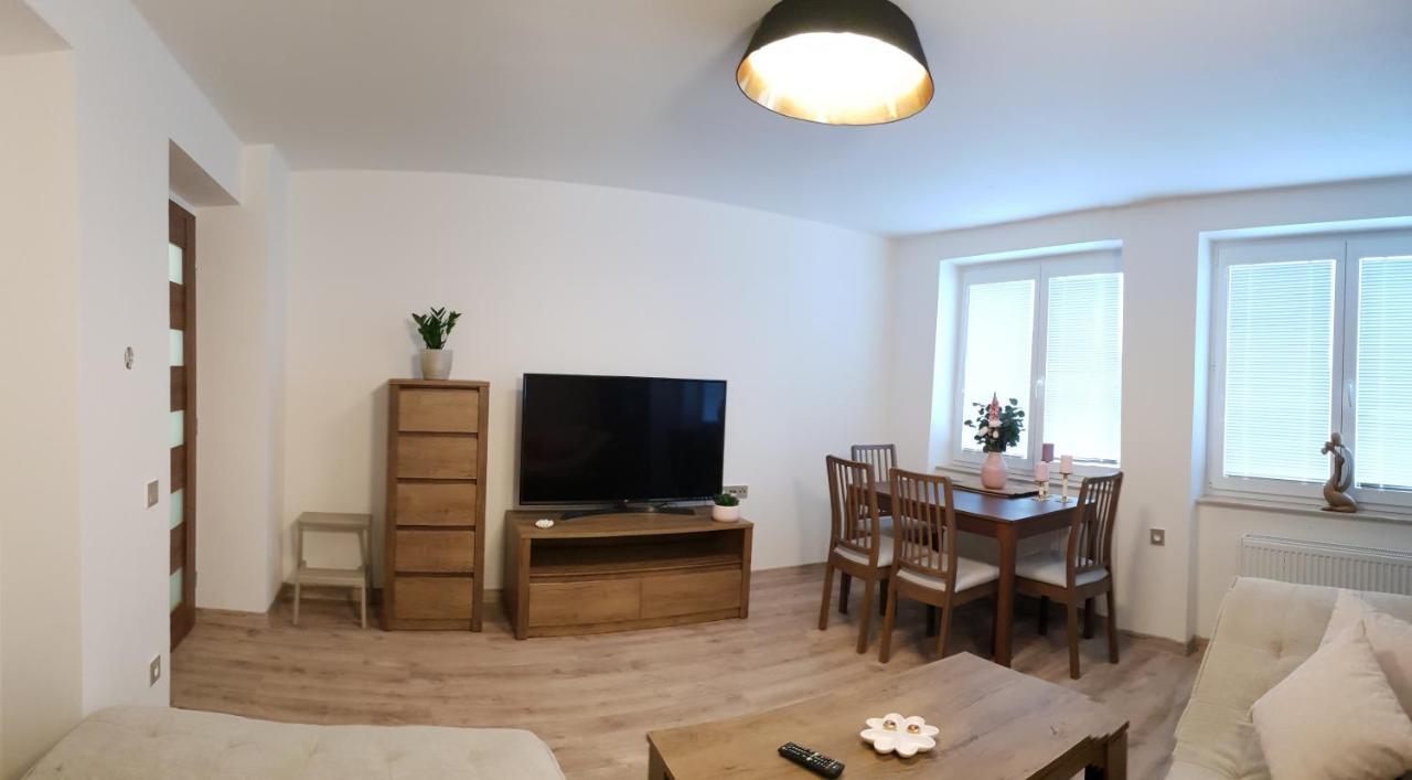Apartman U Labe Нимбурк Екстер'єр фото